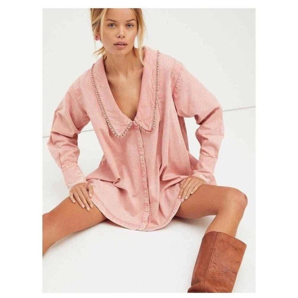 Free People Charlie Denim oversize Shirt Collared Pearl Snap Buttons pink XS